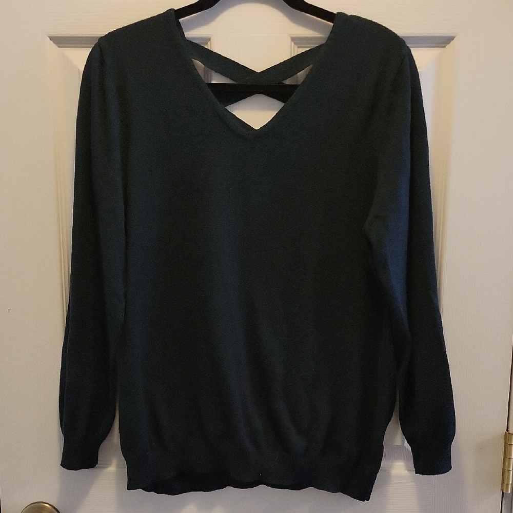 Love Ellie XXL Dark Green V-Neck Sweater